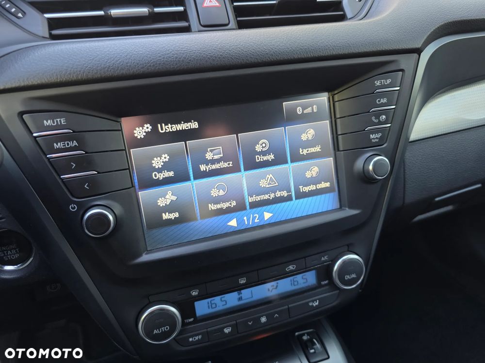 Toyota Avensis - 35