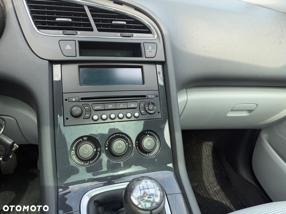 Peugeot 5008 1.6 Active - 19