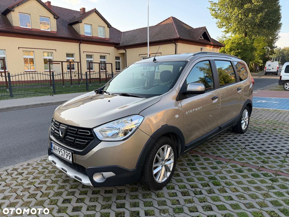 Dacia Lodgy 1.5 Blue dCi Stepway S&S EU6d - 4