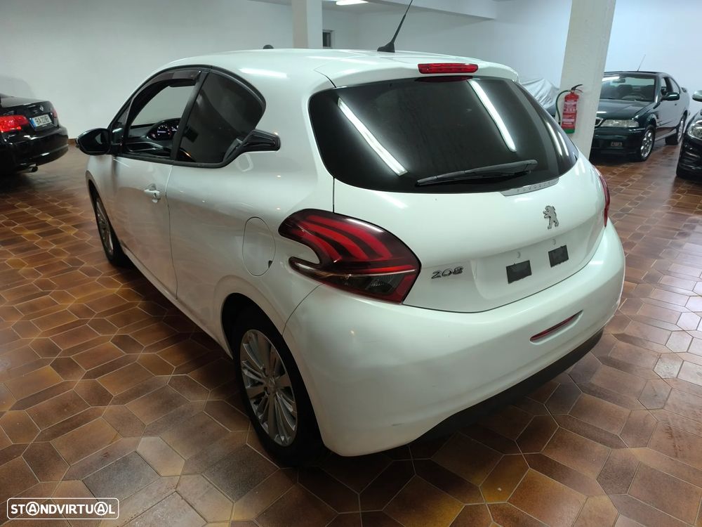 Peugeot 208 1.6 BlueHDi Allure - 5