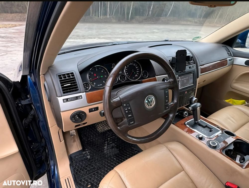 Volkswagen Touareg - 14