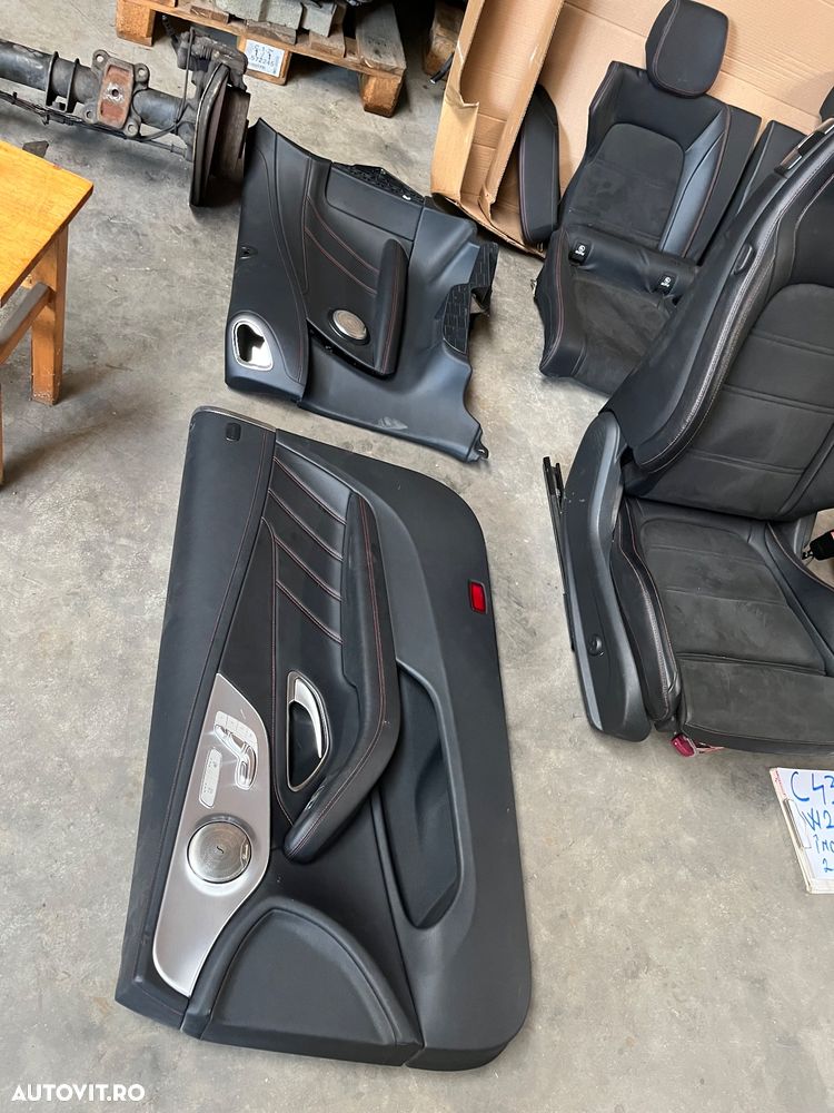 Interior Mercedes C43 AMG w205 Cabrio 2017 - 9