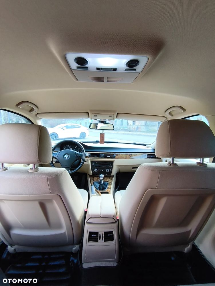BMW Seria 3 - 16