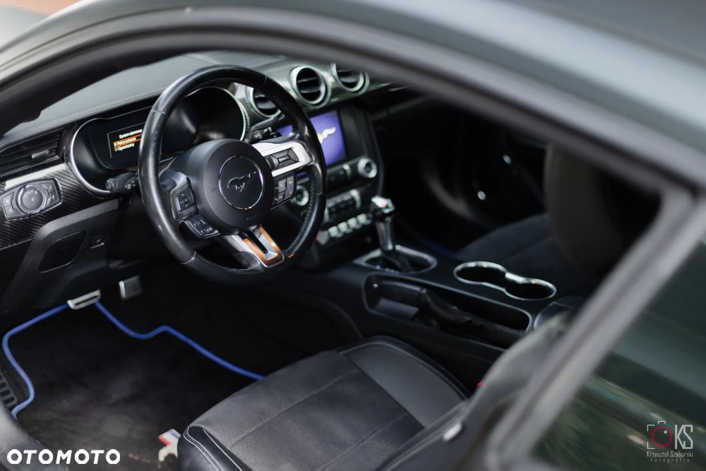 Ford Mustang - 28