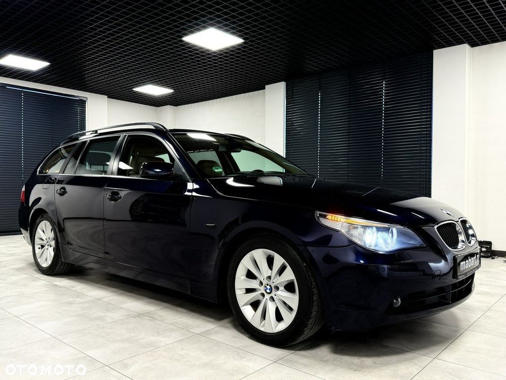 BMW Seria 5 525i Touring - 4