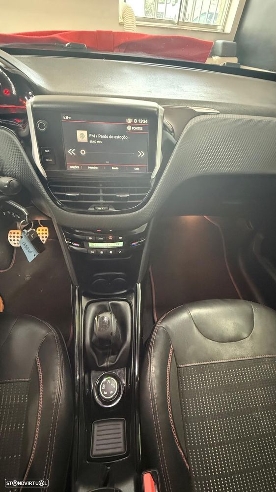 Peugeot 2008 PureTech 110 Stop&Start GT-Line Edition - 11