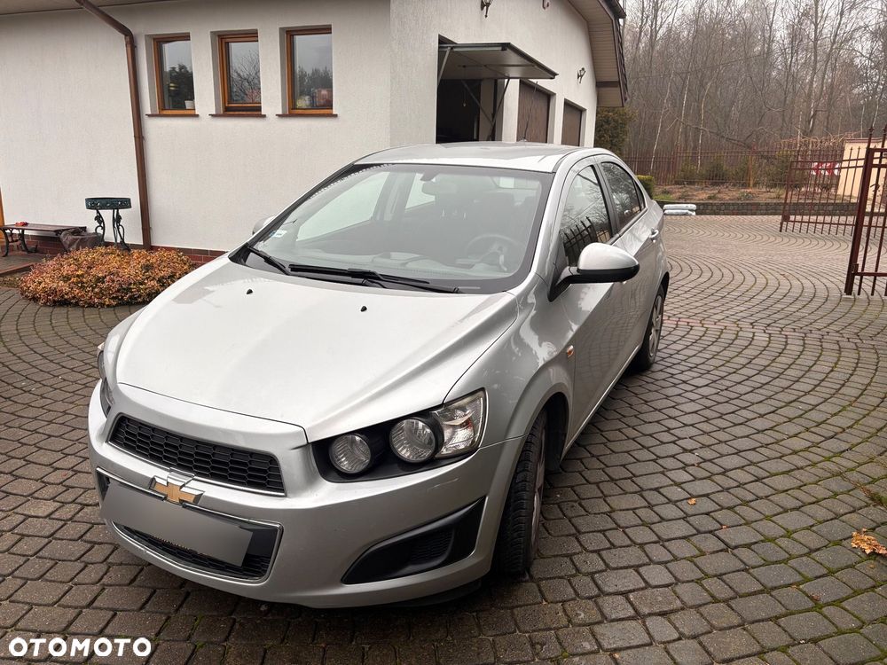 Chevrolet Aveo - 6
