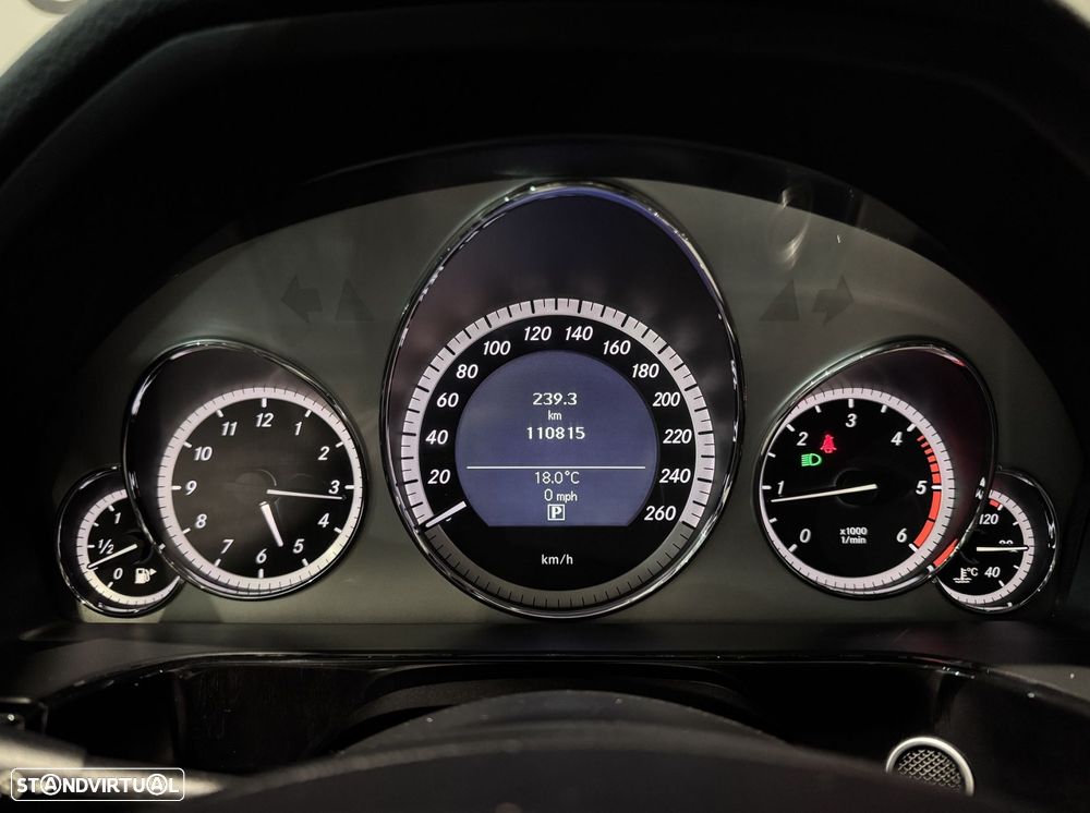 Mercedes-Benz E 250 CDi Avantgarde BlueEfficiency - 37