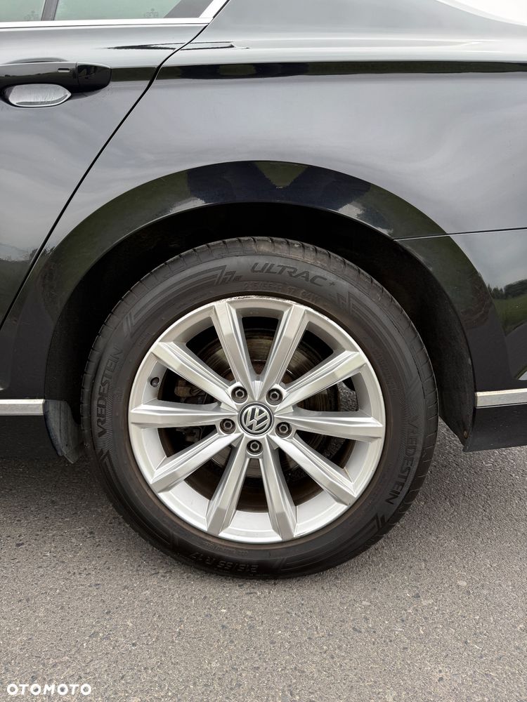 Volkswagen Passat 2.0 TDI BMT 4Mot Highline DSG - 18