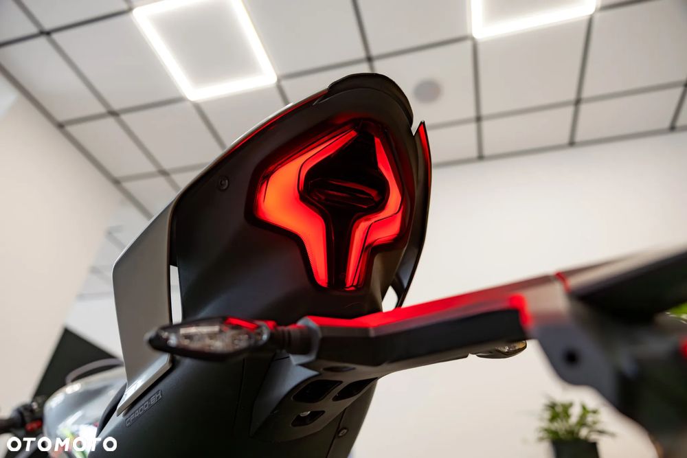 CFMoto 450SR - 18