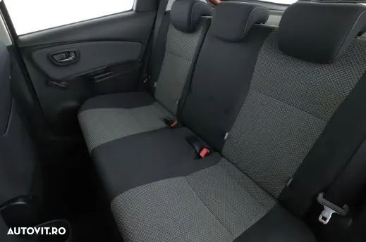 Toyota Yaris 1.5 VVT-i HSD Bi-Tone G&B - 10