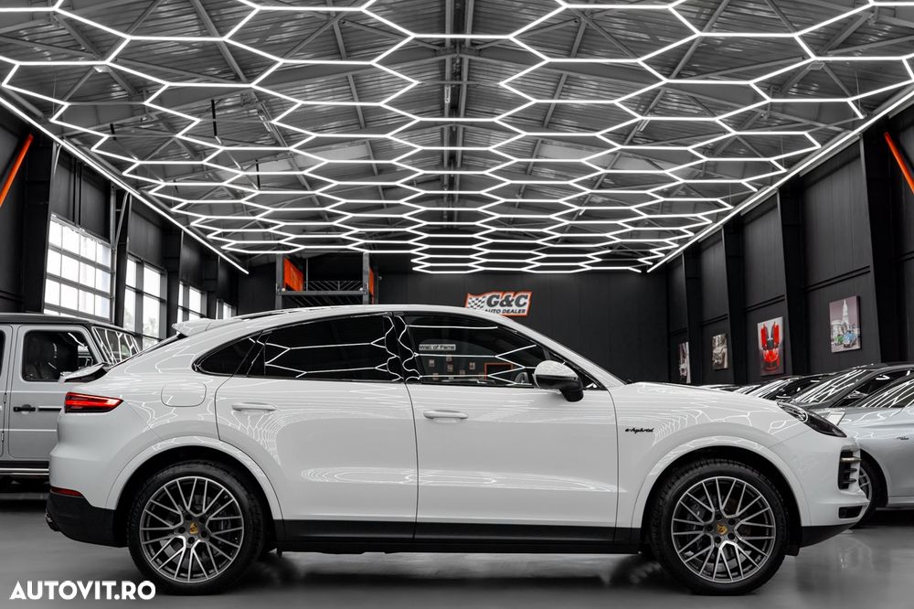 Porsche Cayenne Coupe E-Hybrid Tiptronic S - 28