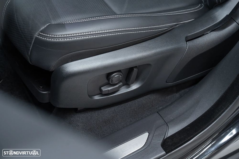 Land Rover Range Rover Velar P400e - 26