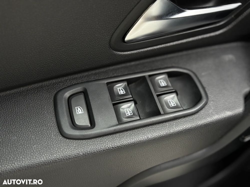 Dacia Duster 1.5 Blue dCi 4WD Comfort - 27