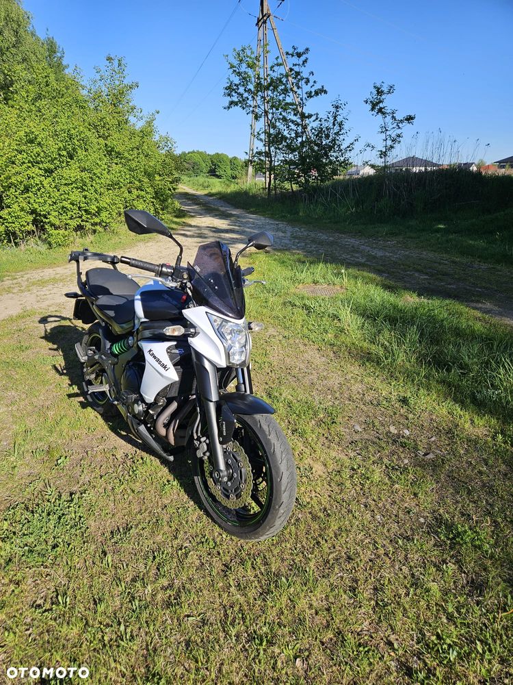 Kawasaki ER - 8
