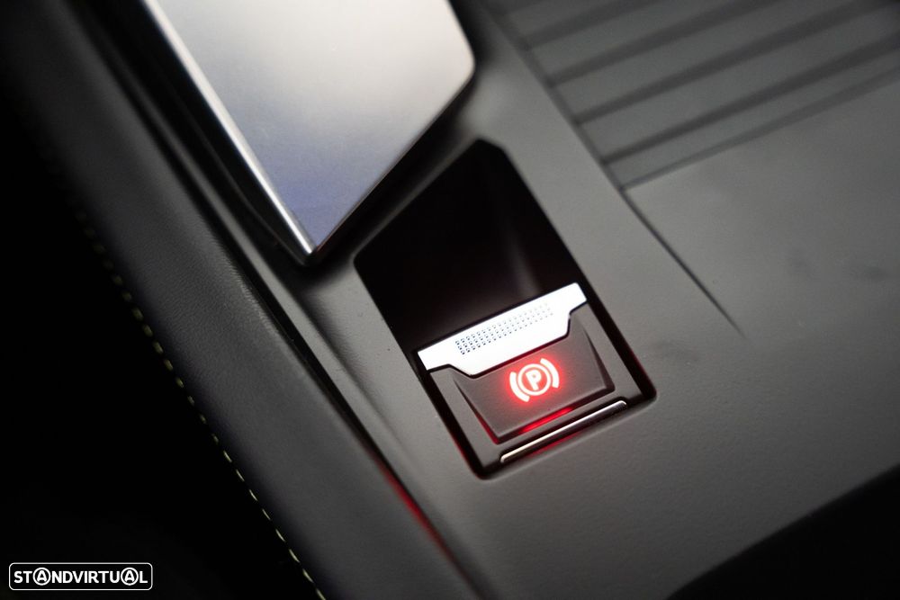 Peugeot 308 1.2 PureTech GT Pack EAT8 - 19