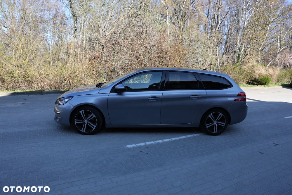 Peugeot 308 1.6 BlueHDi Allure S&S - 3