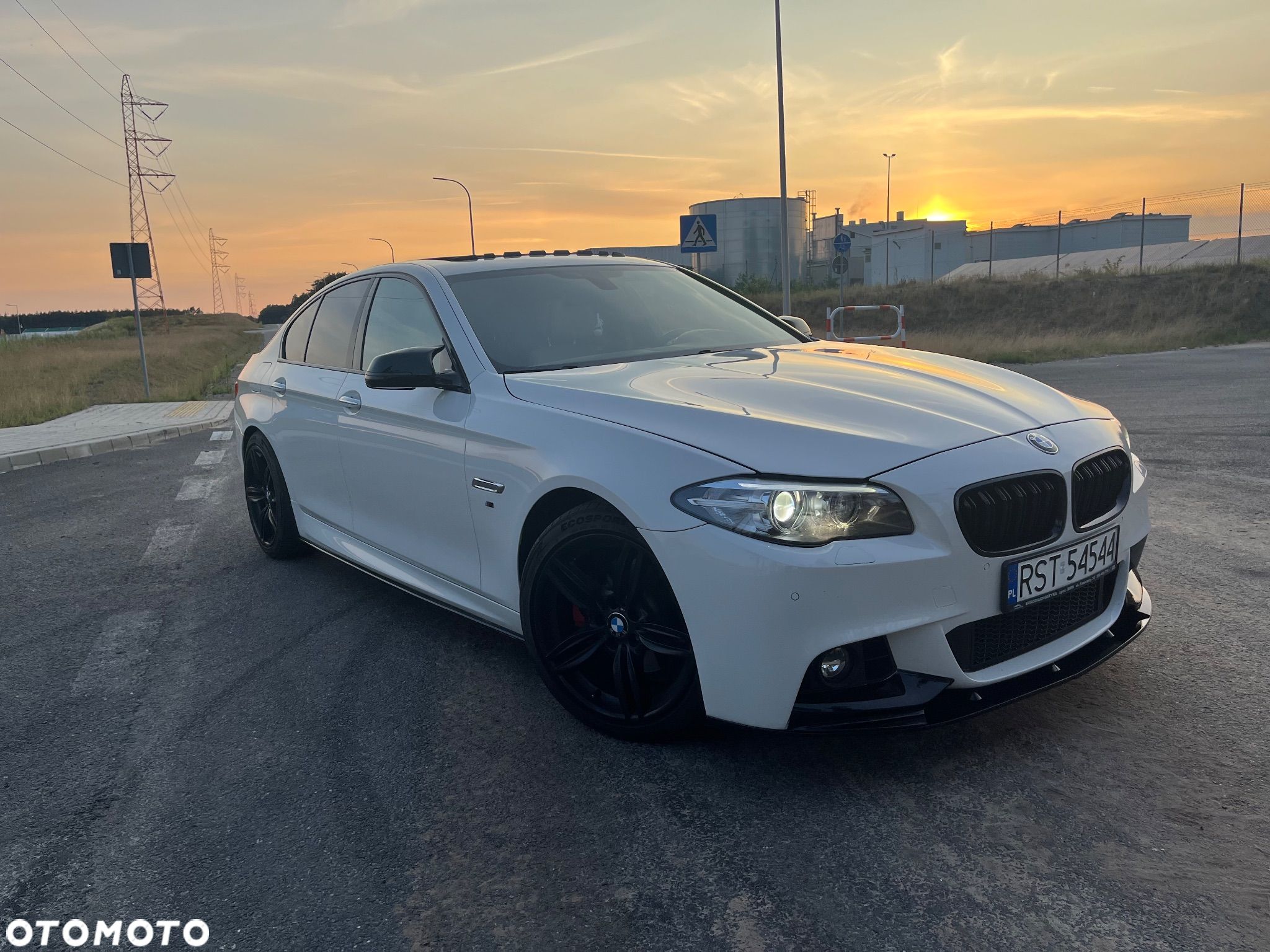 BMW Seria 5 528i xDrive - 1