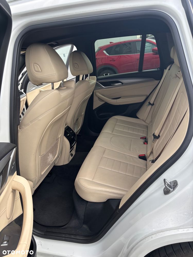 BMW X3 xDrive25d M Sport - 38
