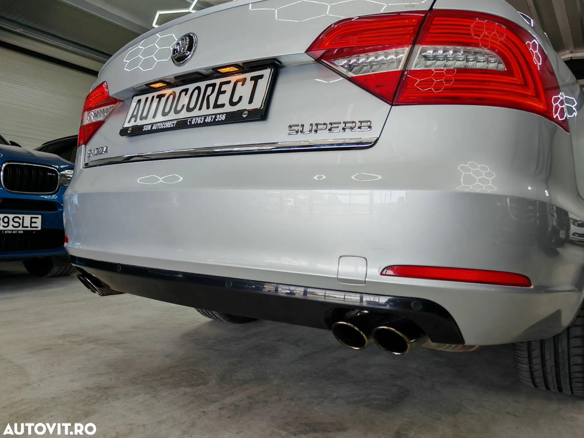 Skoda Superb 2.0 TSI Ambition - 31