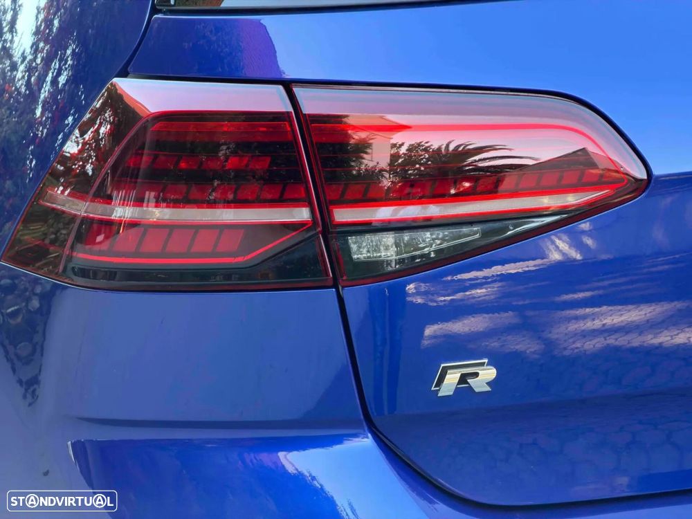 VW Golf R 4Motion (BlueMotion ) - 25