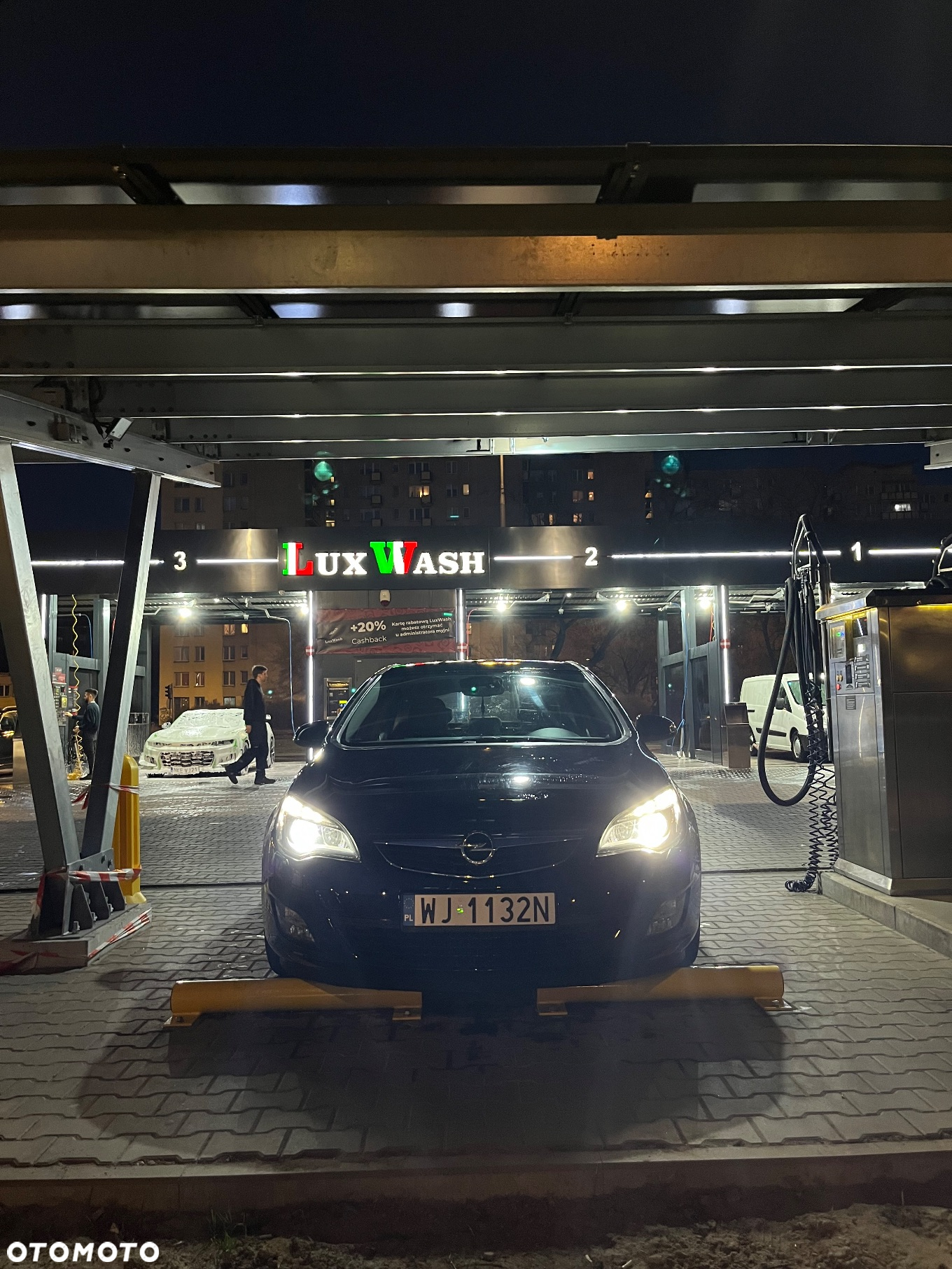 Opel Astra IV 1.6 T Cosmo - 17