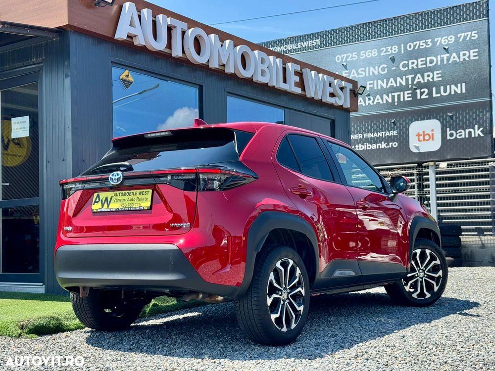 Toyota Yaris Cross 1.5 VVT-i HSD 4x2 Exclusive Elegant - 4