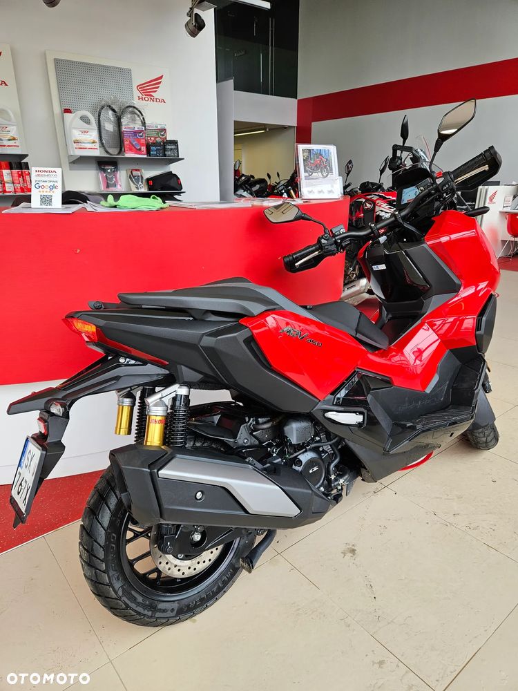 Honda ADV350 - 7