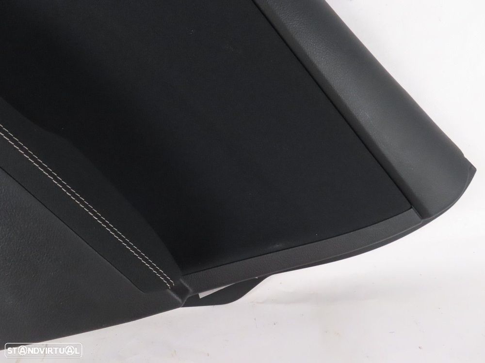 Forra da Porta Direito/Trás Seminovo/ Original TOYOTA AURIS (_E18_) - 2