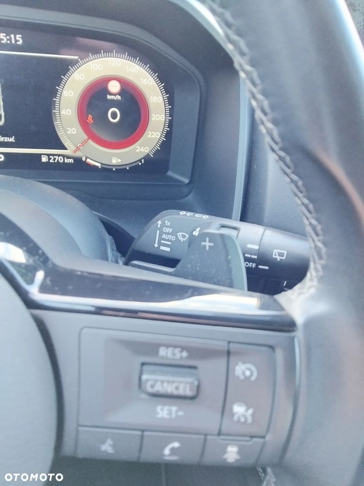 Nissan Qashqai - 11