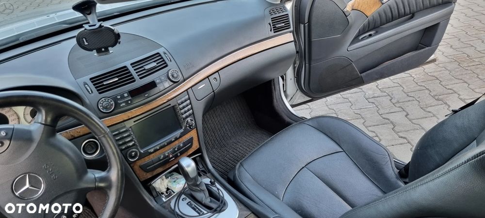 Mercedes-Benz Klasa E - 19