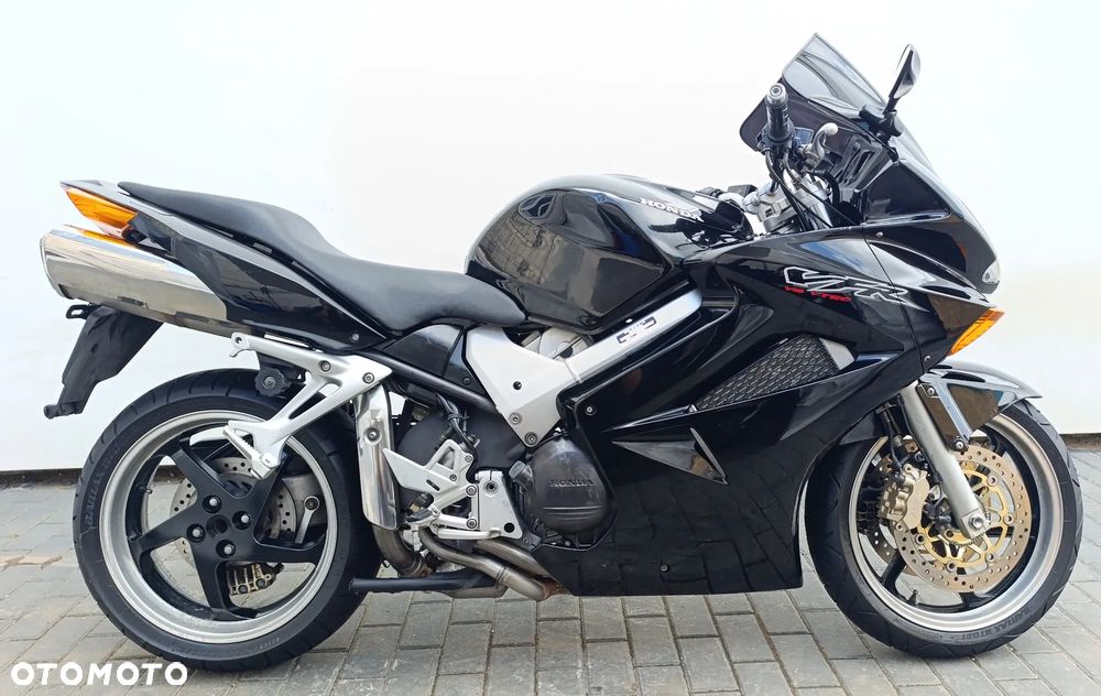 Honda VFR - 7