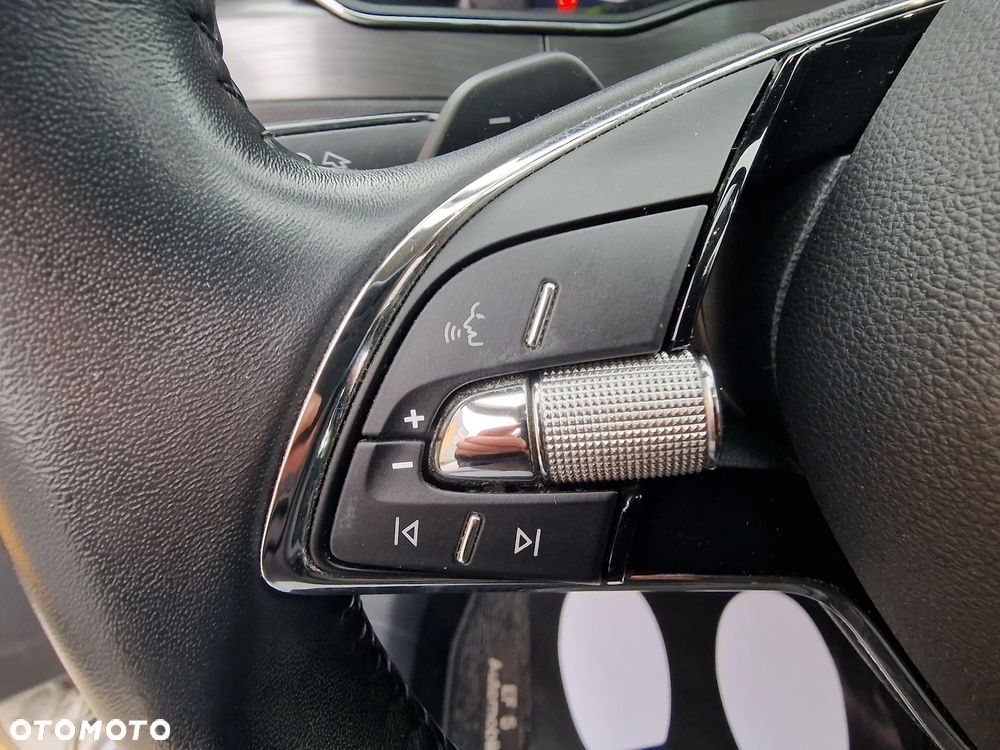 Skoda Superb Combi 2.0 TDI DSG Selection - 15