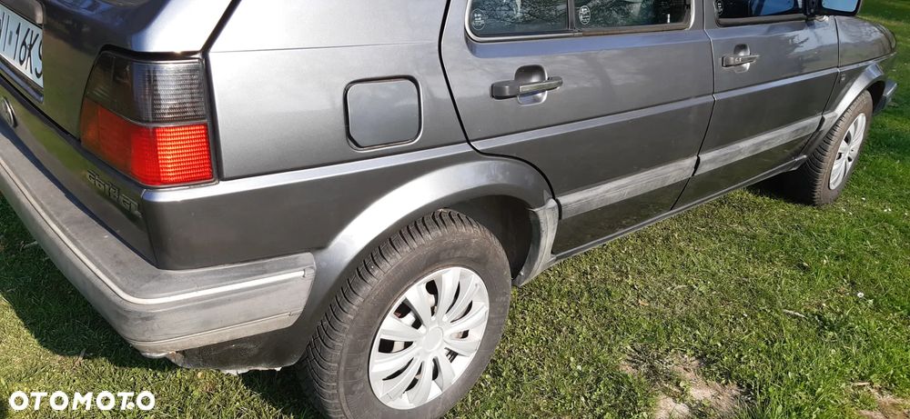Volkswagen Golf 1.6 - 6