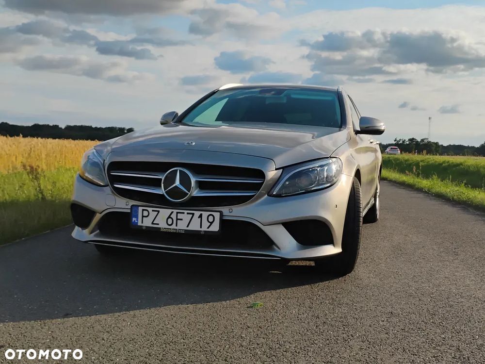 Mercedes-Benz Klasa C 220 d 4Matic 9G-TRONIC Avantgarde - 2
