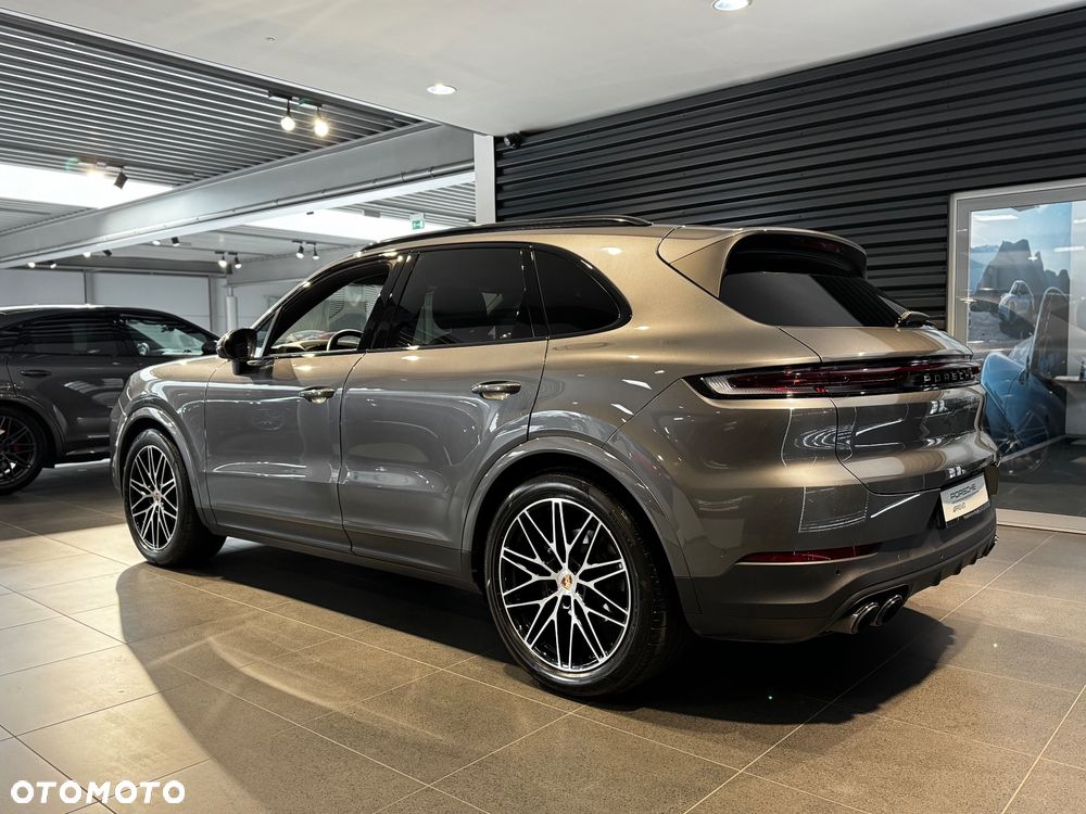 Porsche Cayenne Standard - 3