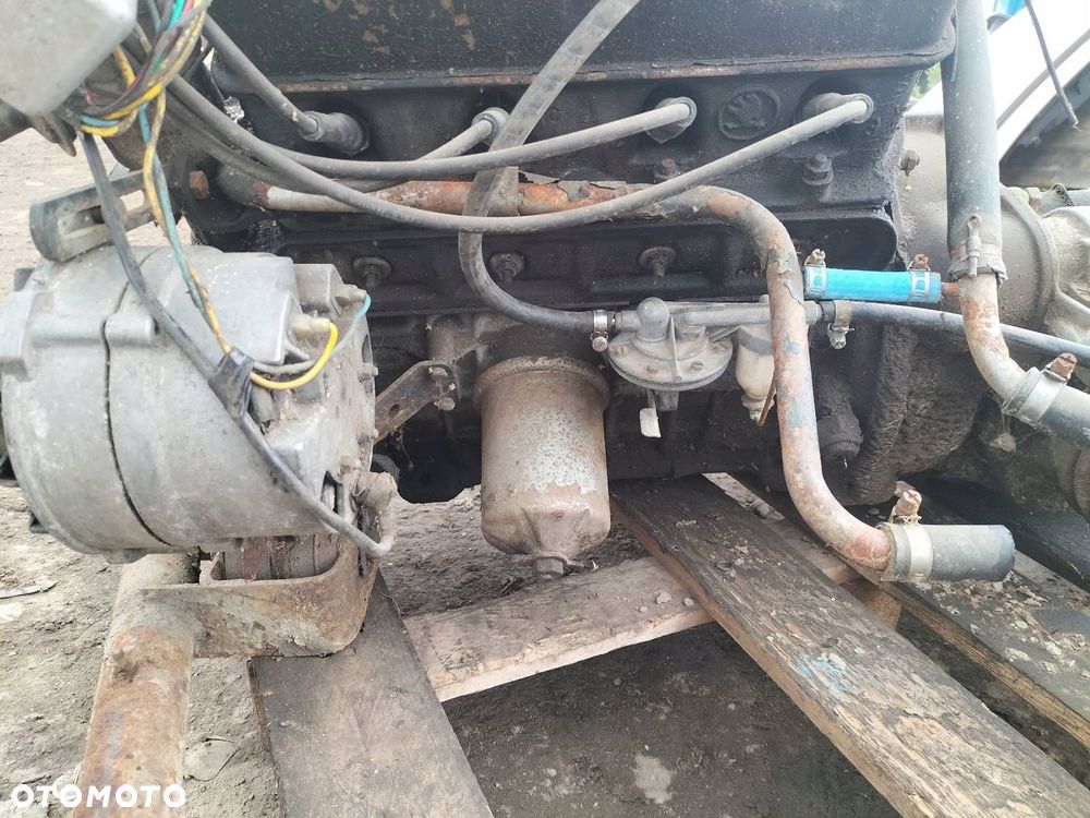 SILNIK BENZYNOWY + KOMPLETNY OSPRZĘT + SKRZYNIA SKODA 105 S I 1.0 8V - 8