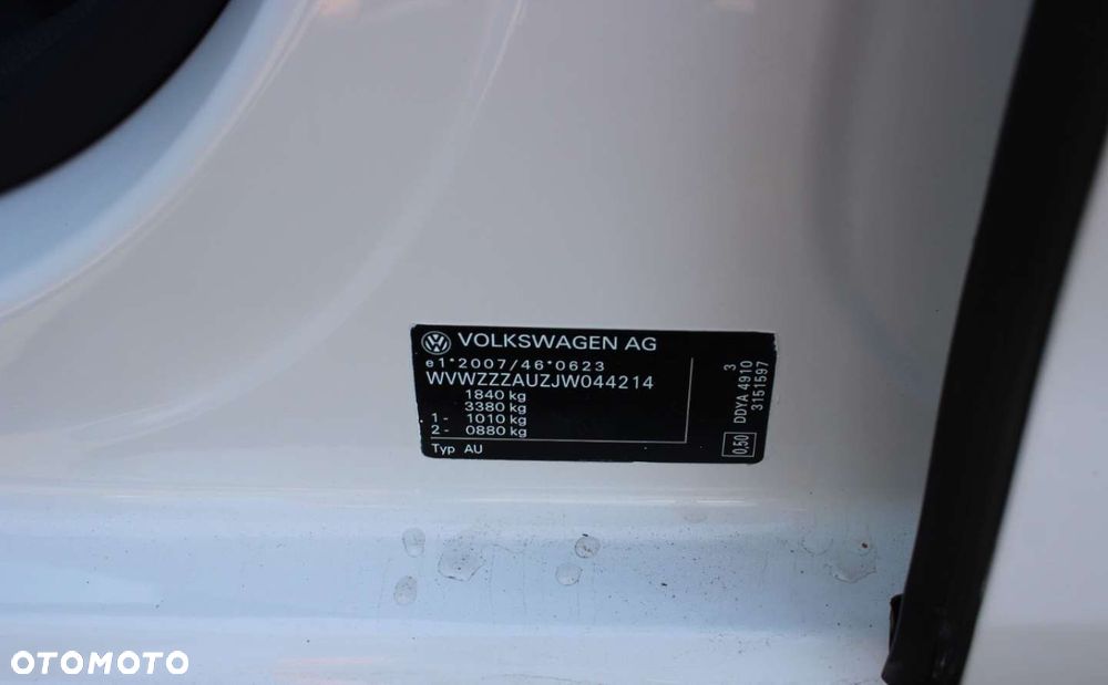Volkswagen Golf - 10