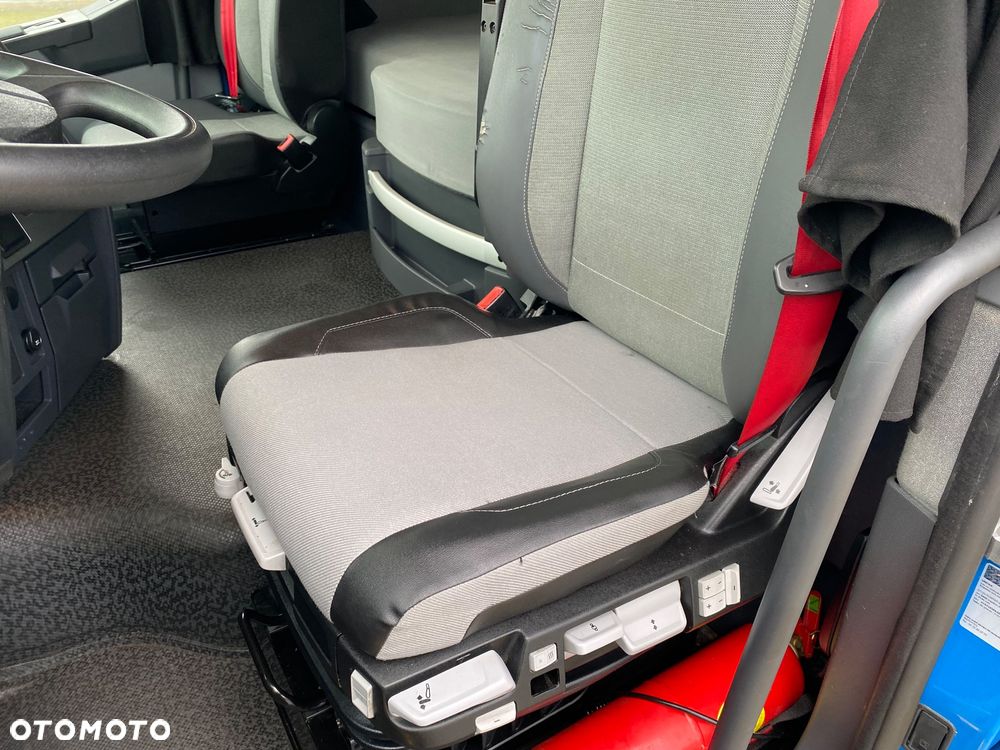 Renault T440 Sleeper Cab ADR - 8