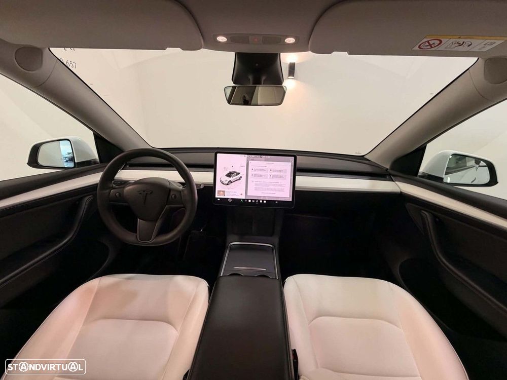 Tesla Model Y RWD - 11