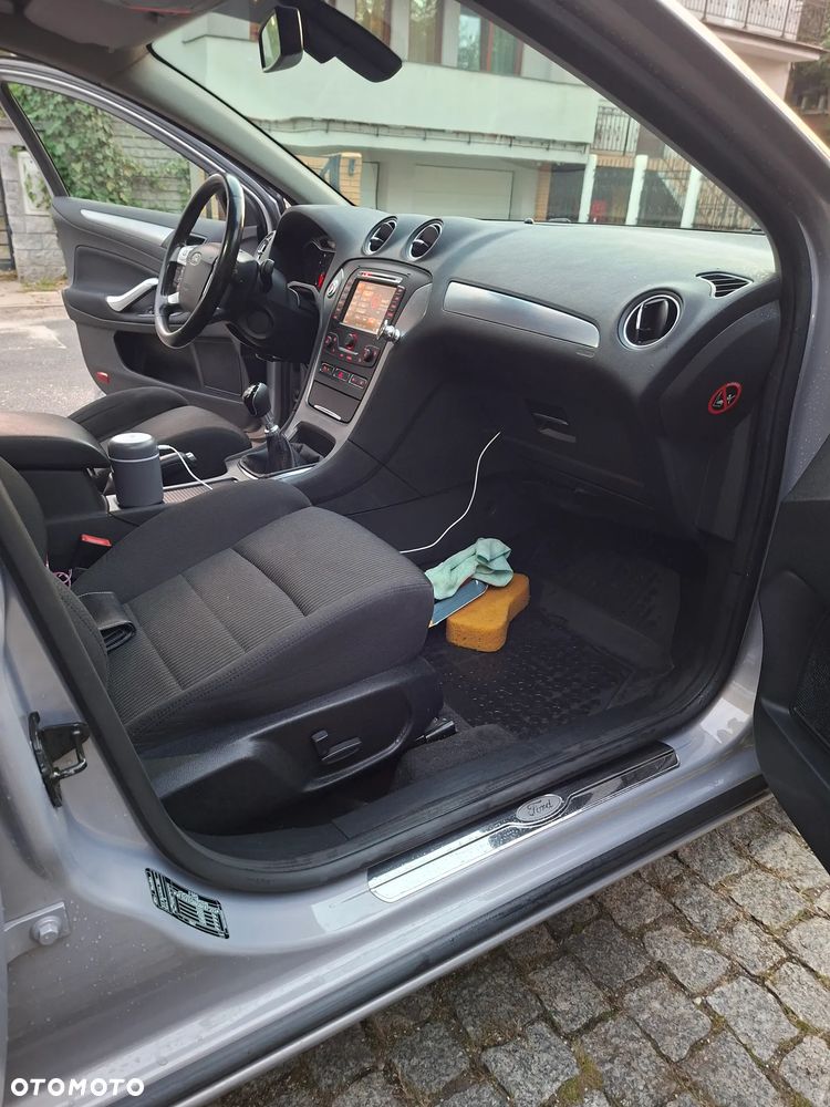 Ford Mondeo 2.2 TDCi Trend - 13