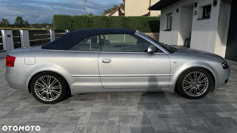 Audi A4 ver-cabriolet-2-4 - 7