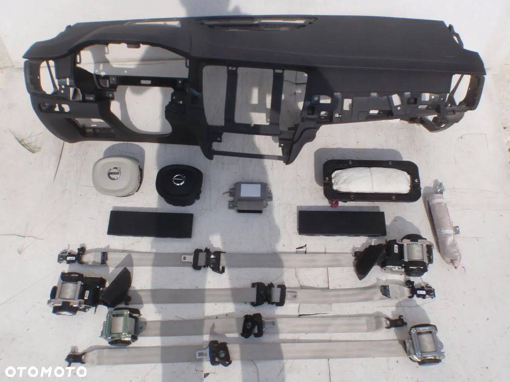 VOLVO V90 S90 DESKA KONSOLA KOKPIT PULPIT PÓŁKA PARAPET SKÓRA PODUSZKI POWIETRZNE KIEROWCY PASAŻERA KOLAN PODUSZKA POWIETRZNA KOLANOWA KURTYNA KURTYNY AIR BAG FOTELA W FOTEL AIRBAG PASY PAS USA  KANADA - 19