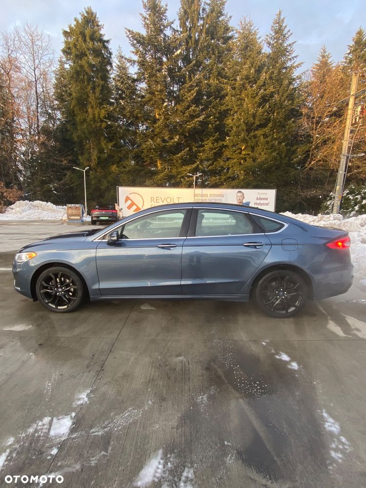 Ford Fusion - 9