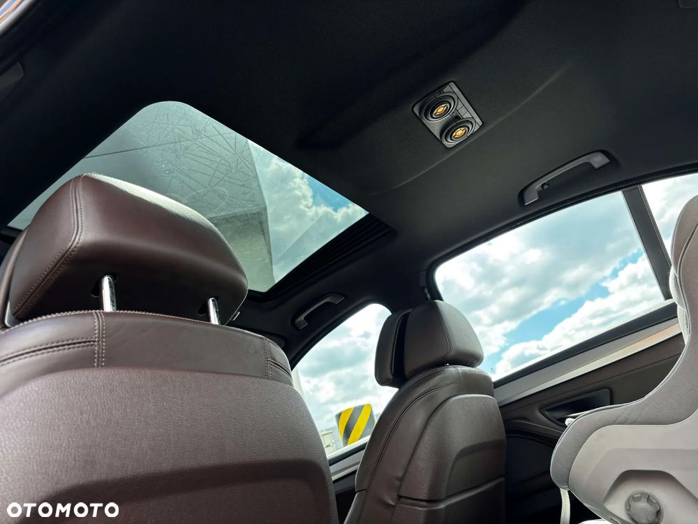 BMW Seria 5 M550d xDrive - 31