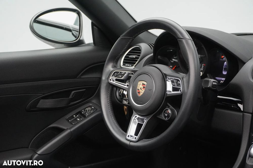 Porsche Boxster 718 T PDK - 16