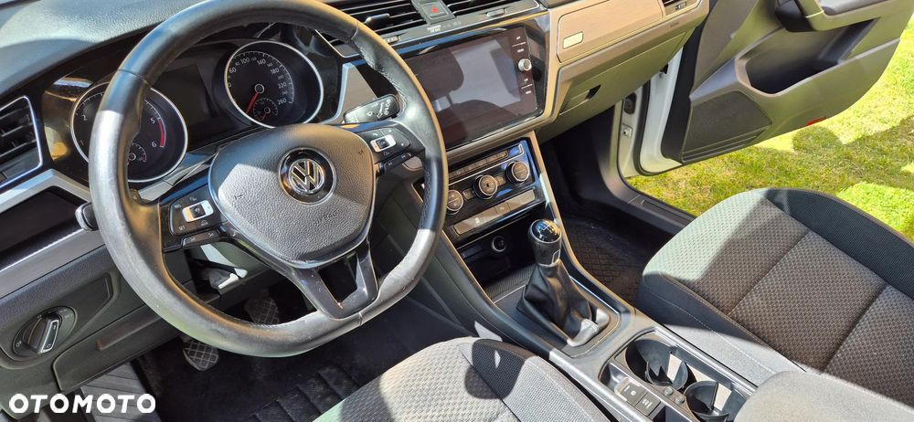 Volkswagen Touran 1.6 TDI BMT SCR Comfortline - 6