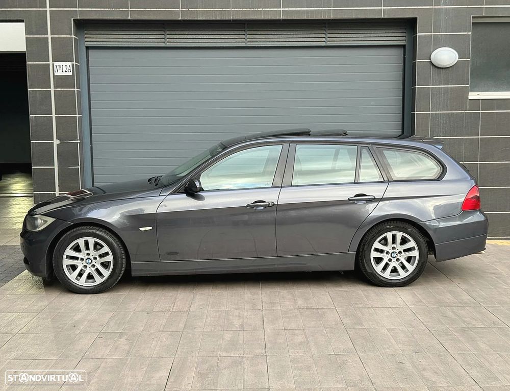BMW 320 dA Exclusive - 3