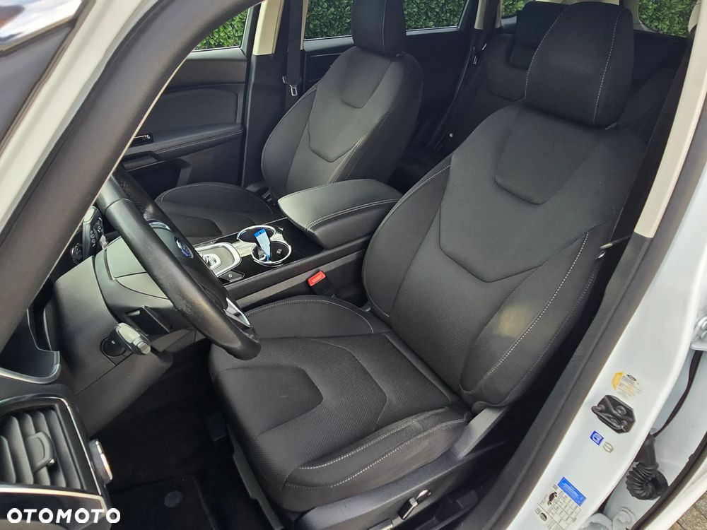 Ford S-Max 2.0 EcoBlue Titanium - 24