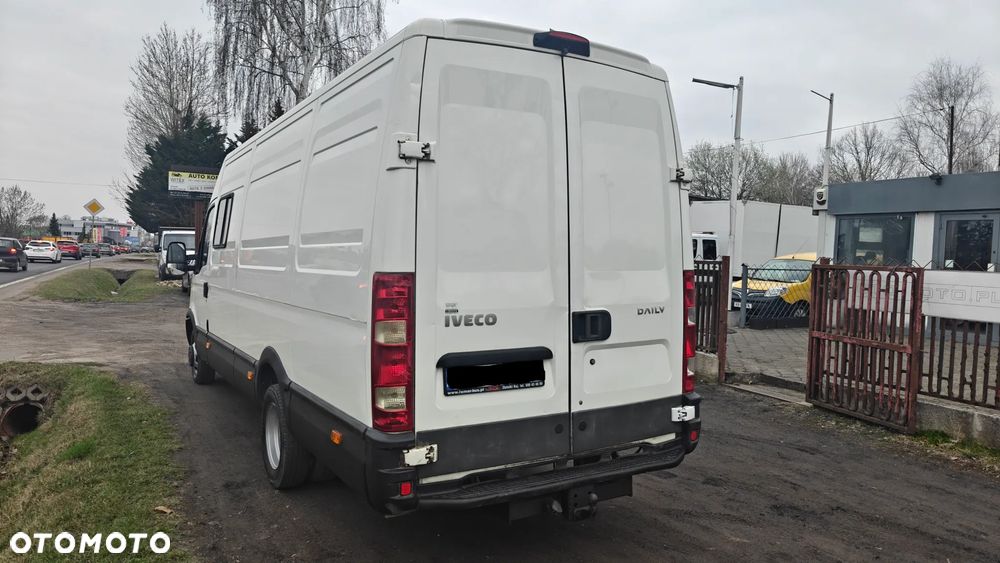 Iveco Daily  35C13 MAXI brygadówka 7 osób BLIŹNIAK KLIMA TEMPOMAT HAK - 4